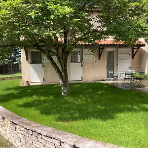  Appartement Type 2 Dans Un Parc Verdoyant